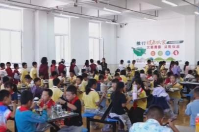 解决学生托管、接送等“关键小事” 暖心举措托起孩子们“稳稳的幸福”