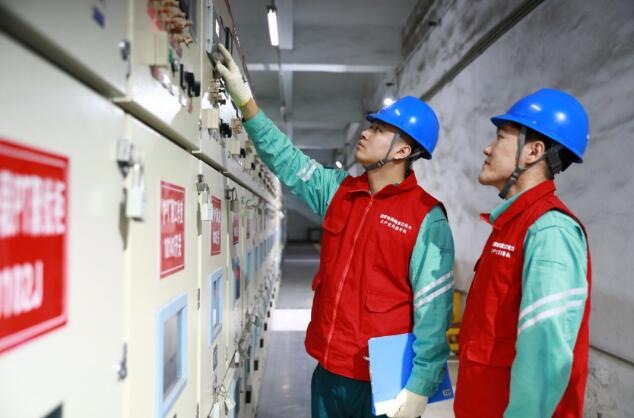 各地优化服务 保障群众温暖过冬