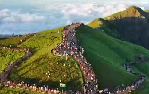 我国户外运动产业蓬勃发展