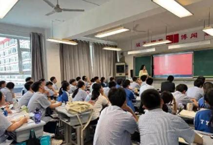 从师范生培养到职称评价 山西全链条完善教师成长通道