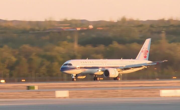 南航C919国产大飞机首飞长沙至银川航线 联通中西部空中交通