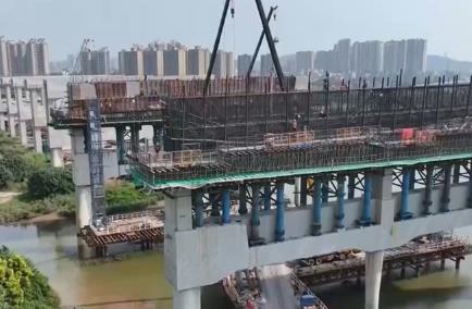 “大国重器”获得新突破 重大工程刷新“进度条” 中国经济稳中有进底气足