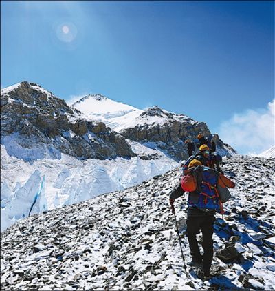 全球海拔最高5G基站开通 信号覆盖珠峰峰顶