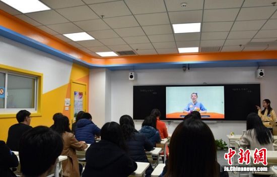 镇江打造网络教育基地：助力K12教育“提质增效”