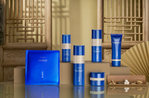 片仔癀牌御润鲜妍保湿系列：固水护屏“双硬核”