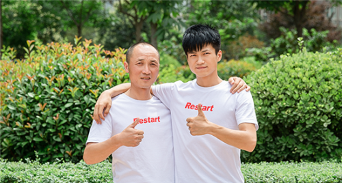 货拉拉：灵活就业闯新路，致富“父子档” 