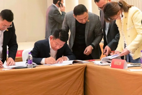  剑指百亿，酒王家族·名酒殿堂开辟高端连锁新通道