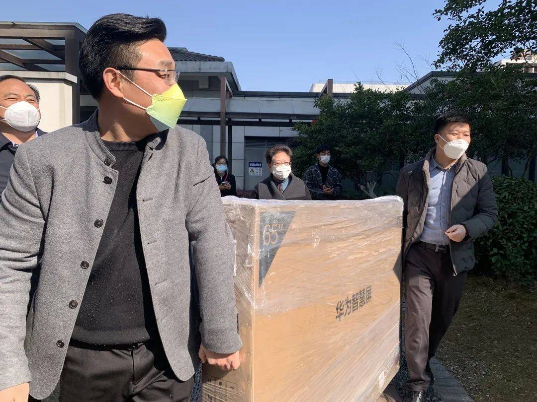  做守护者们的坚实后盾 苏州爱心商会和企业致敬抗疫英雄