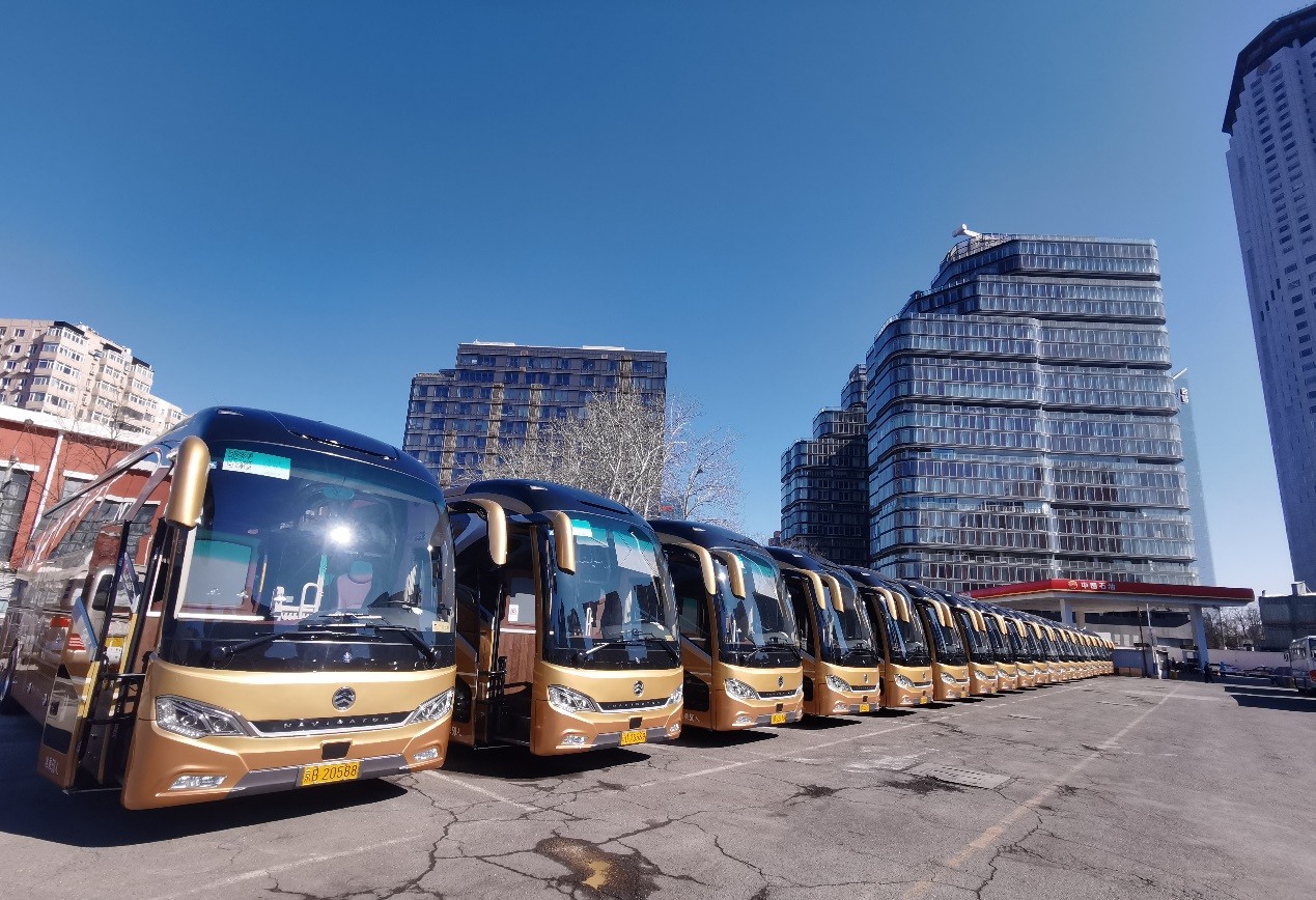  连续25年护航全国两会创下行业之最，金旅客车铸就闪亮金字招牌
