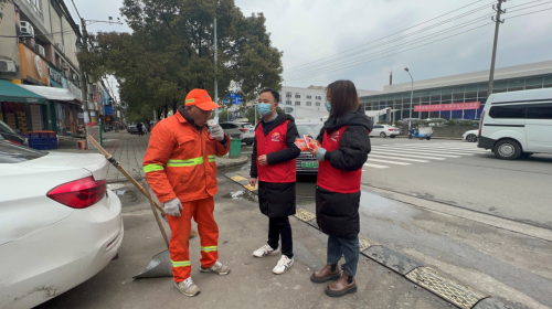 举“青年”之杯 对酒当歌“红五月”