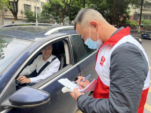 浙江省诸暨市烟草专卖局：防患于未然 “香溢”志愿筑牢疫情防线