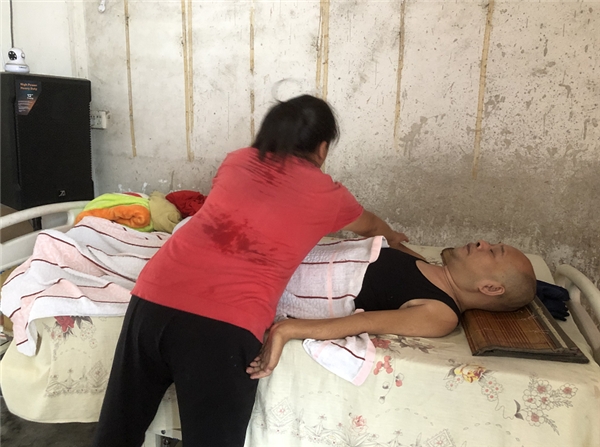 罗覃宝：病卧于床，却依然仰望星空