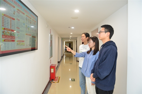 浙江乐清：消防安全不松懈 自护自救记心间