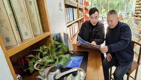 张家业：从传统小店到现代便利店的华丽转身