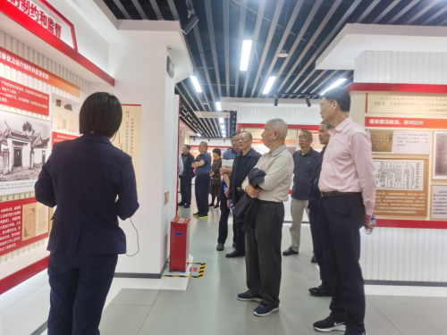 最是大爱润心田