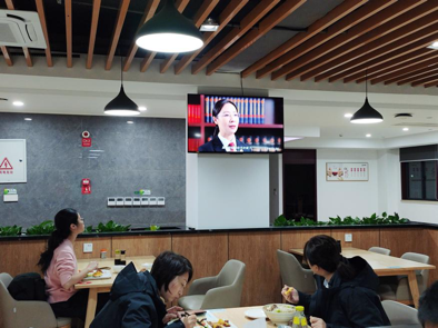 共筑法治新篇章，知法守法共同行