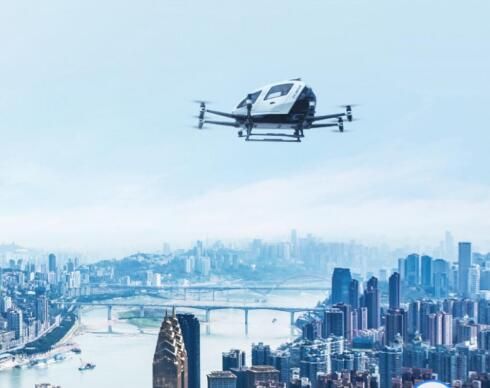 海南花梨谷低空旅游火爆 成游客争相打卡新地标