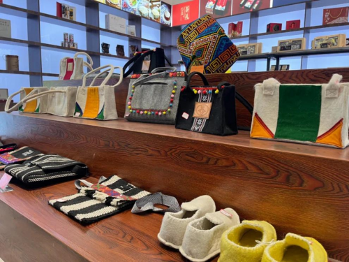 连接市场+联系百姓，白玉“农特产品”齐发展