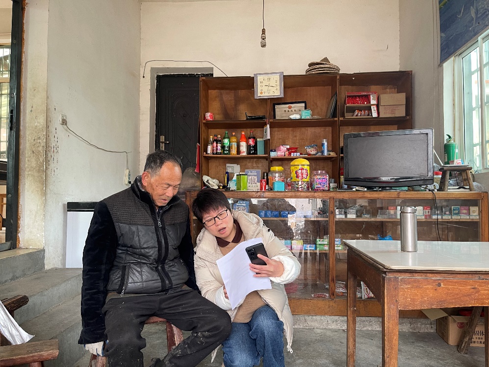 浙江建德：暖意融融“志愿红” 青力青为唤春风