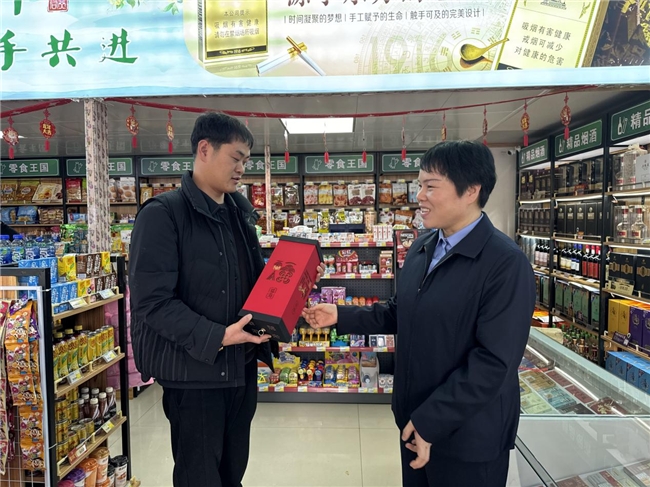 人勤春来早 服务向春暖