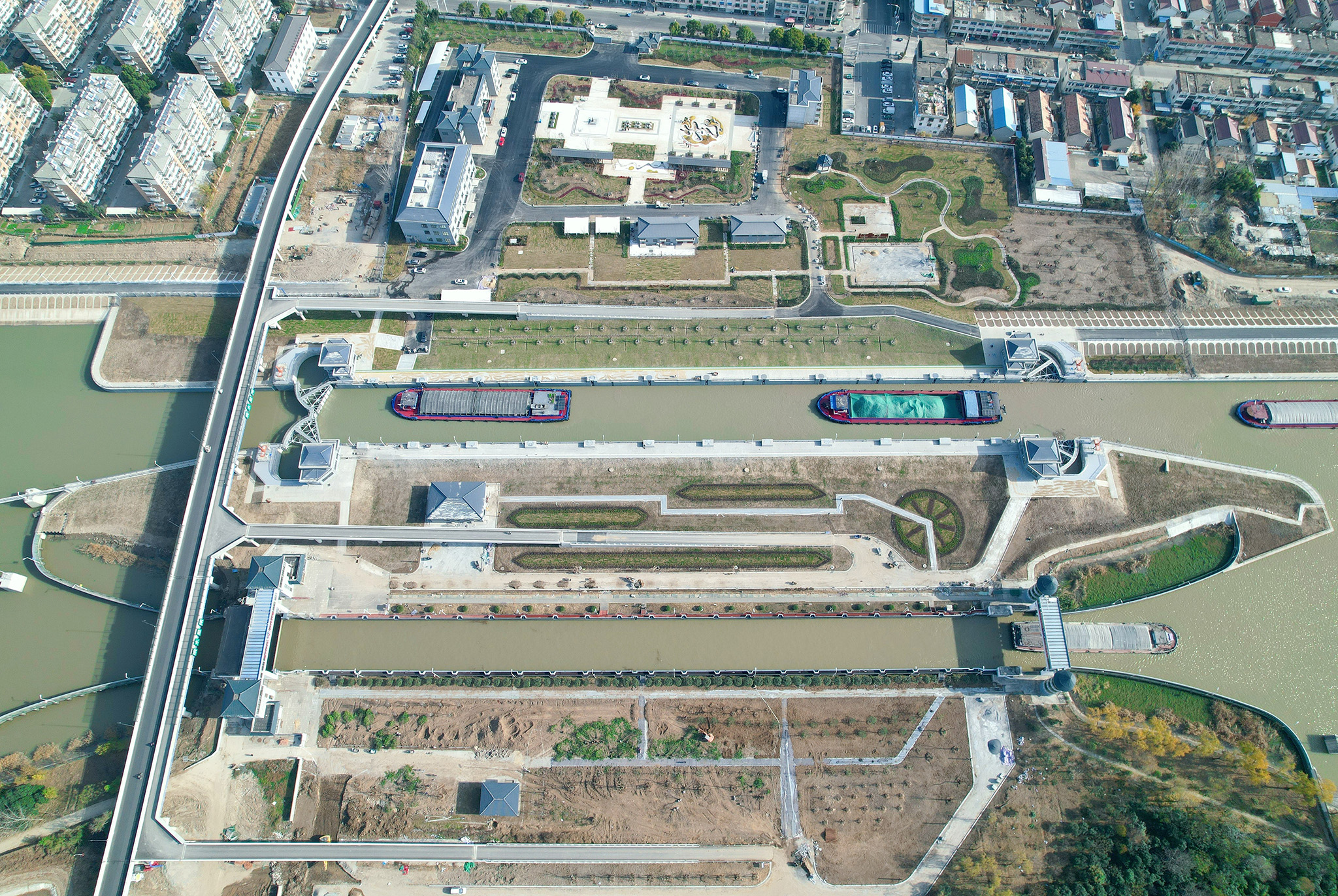 微信图片_20251220161600_232_11.jpg 微信图片_20251220161600_232_11.jpg