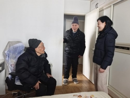 新春慰问传温情 银发聚力谱新篇