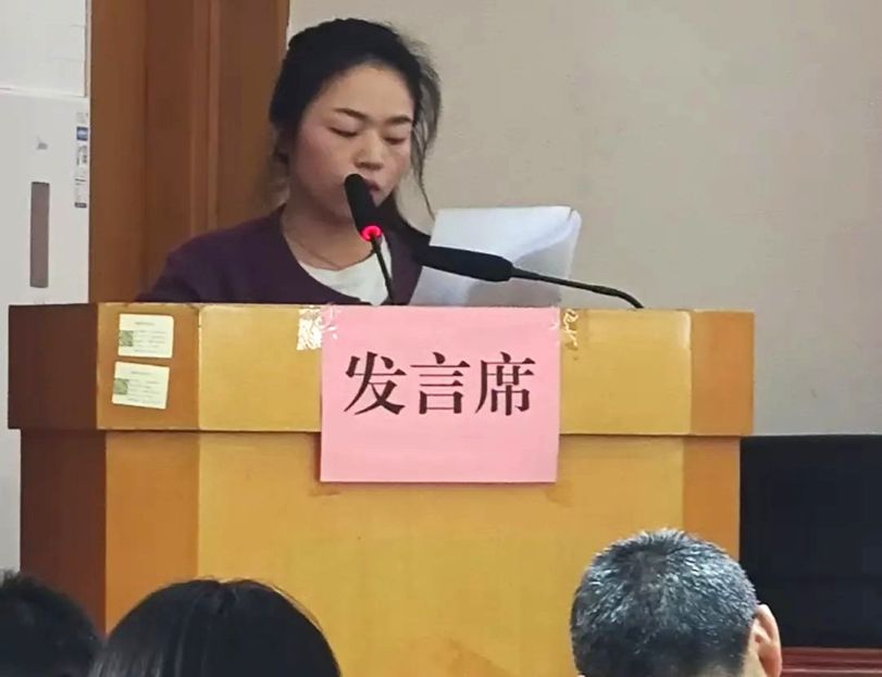 四年福彩路，她用“烟火气”和“人情味”把小店做成了“家”