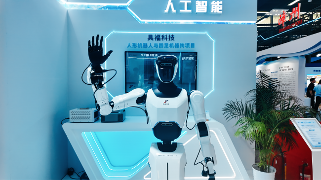 具福科技Fortis W1自研揭秘：一台轮式人形机器人的神经系统如何炼成